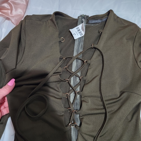 LF bodysuit - Picture 2 of 3